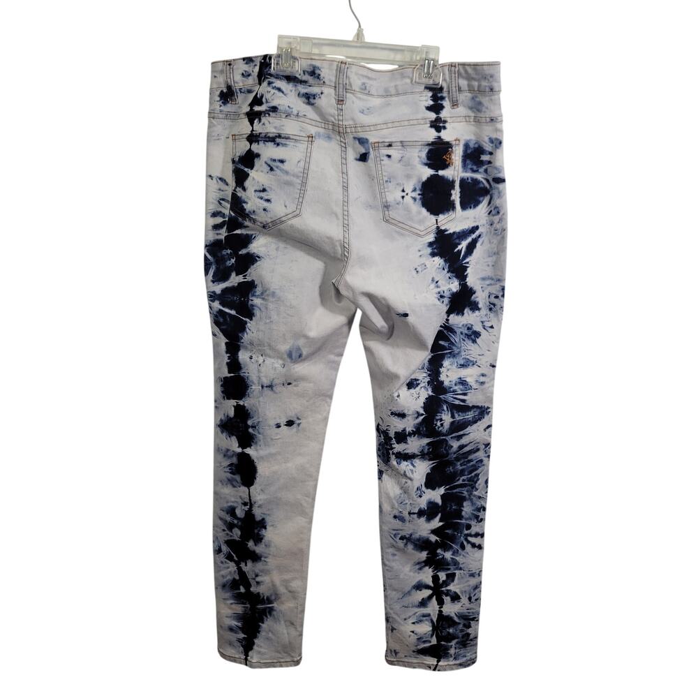 VIP Boyfriend Light Wash With Dark Blue Tie Dye Pattern Jeans Size 14 92726-1424 - Picture 4 of 8
